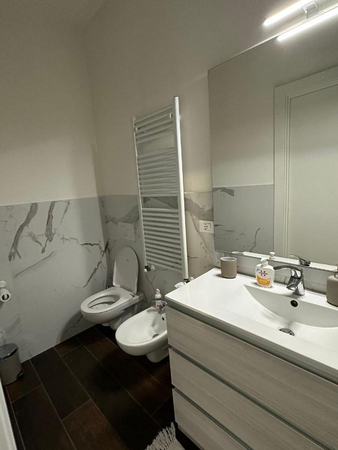 Axi House Apartment โบโลญญา ภายนอก รูปภาพ